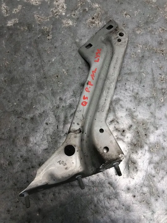 Oikea lokasuojatuki Audi Q5 8R0821136 image 2