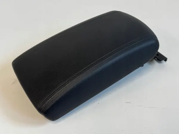 Armlehne Leder OEM 97040-D7000 Original Hyundai image 3