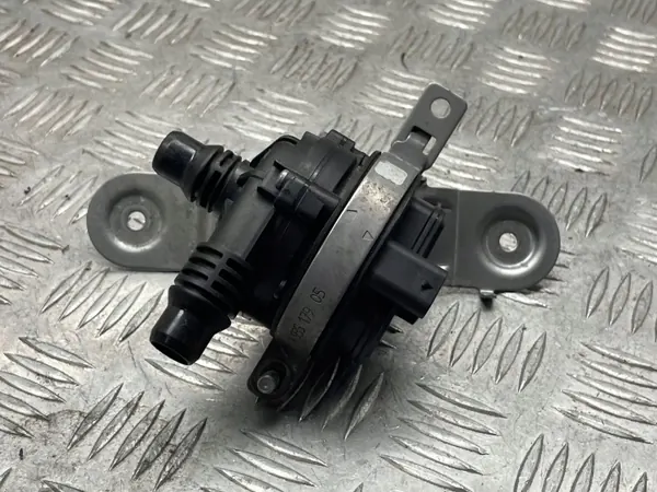 BMW OE 8651287 Extra vattenpump för 2' G42 image 3