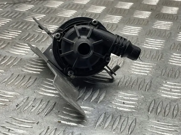BMW OE 8651287 Extra vattenpump för 2' G42 image 5