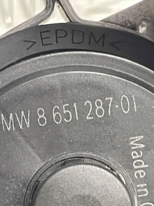 BMW OE 8651287 Extra vattenpump för 2' G42 image 6
