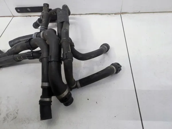 Vesipumpun Letku VW Transporter T6 2.0 TDI image 3