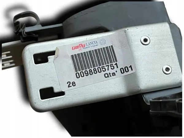 Fiat Palio akun kansi OEM 98805751 - Käytetty image 3