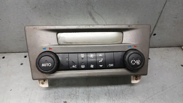 Radio Renault OEM VOLVOMAR-140454- pour Laguna II image 2