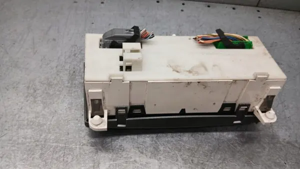 Radio Renault OEM VOLVOMAR-140454- pour Laguna II image 4