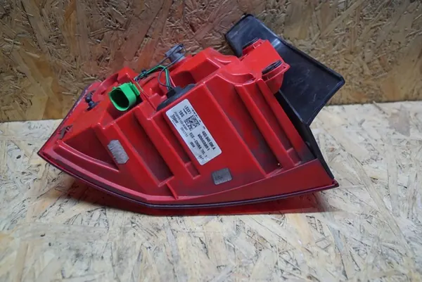 Lámpara Trasera Derecha Audi A6 C7 Sedán image 10