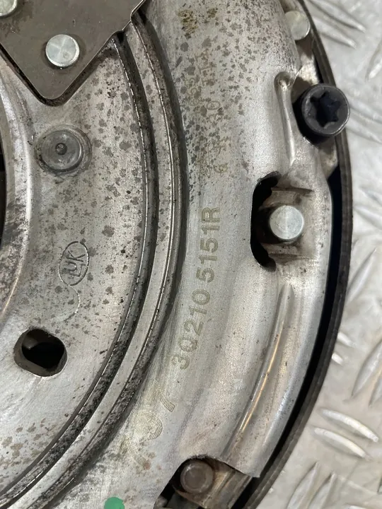 TRAFIC III VIVARO 15- Volante de Dupla Massa 1.6 image 3