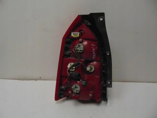 Lámpara trasera derecha Hyundai TUCSON I image 6