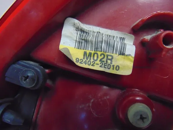 Lámpara trasera derecha Hyundai TUCSON I image 9