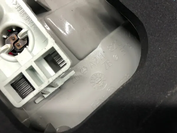 Rechter achterlicht MERCEDES-BENZ E (W211) A2118201264 image 7