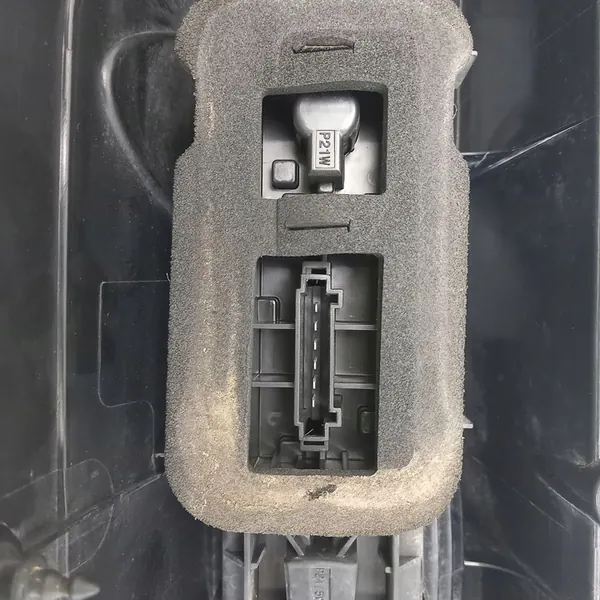 Luz trasera izquierda VW Crafter 2006-2016 9068200064 image 9