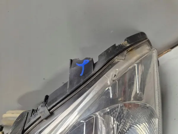 MERCEDES A W169 Linker Voorkant Beschadigde Lamp A1698205761 image 4