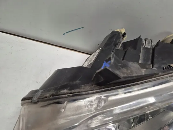 MERCEDES A W169 Linker Voorkant Beschadigde Lamp A1698205761 image 5