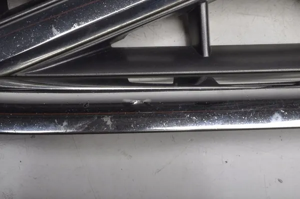 VOLVO S60 II V60 Grill 30795039 31290594 image 8