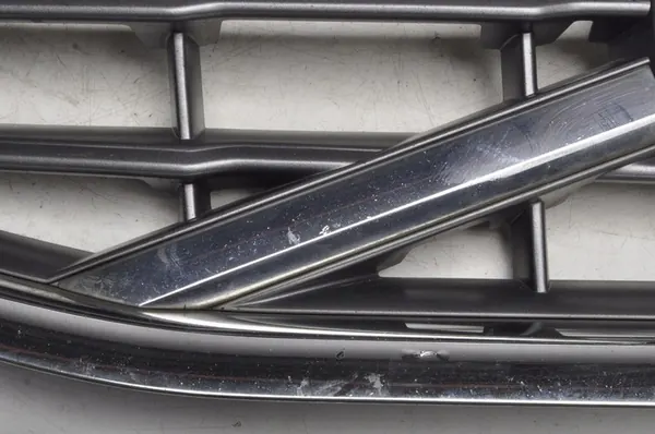 VOLVO S60 II V60 Grill 30795039 31290594 image 9