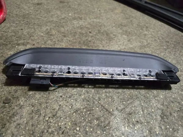 Feu stop additionnel BMW 5 E60 OEM 0215610 image 2