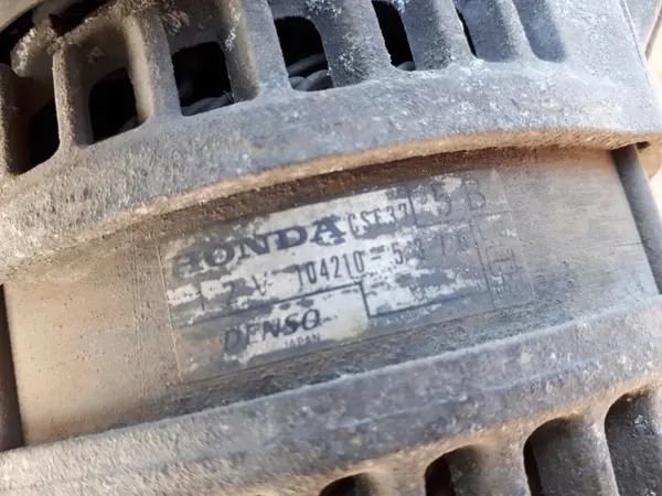 Honda Accord VIII 2.0 08-14 Vaihtovirtageneraattori 104210-5370 image 4