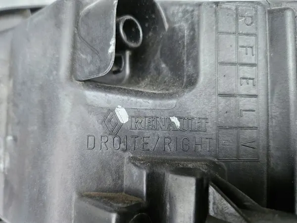 Oikea ajovalaisin Renault Kadjar 15-18 260105845R image 5