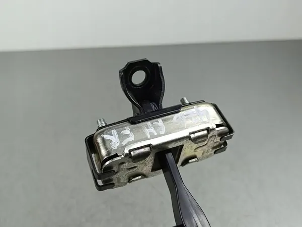 Limitador de porta Subaru Forester SK 2025 image 4