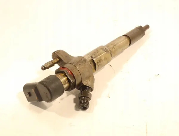 Renault OE 166000372R Injector Used image 4
