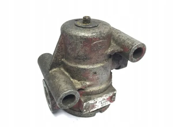 Régulateur de pression d'air OEM 1334846 pour Iveco image 2