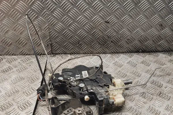 Hintere rechte Türschloss VW CADDY III VARIANT image 3