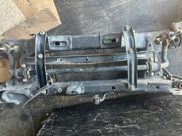 Lexus CT snodo posteriore braccio destro sinistro image 4