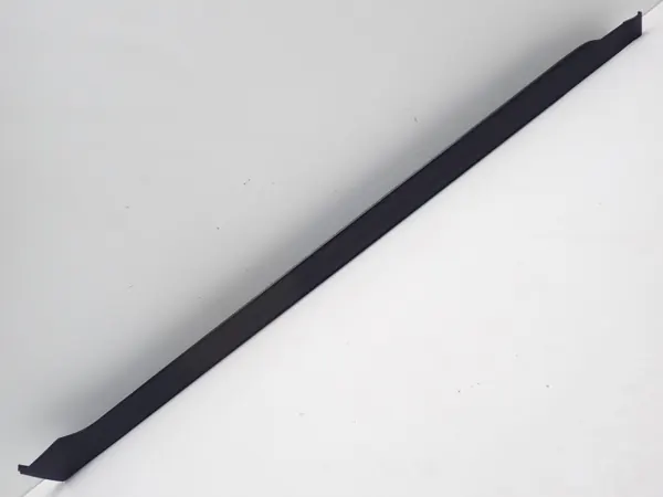 OEM C10010054 Oikea kynnyssuoja Subaru XV:lle image 2