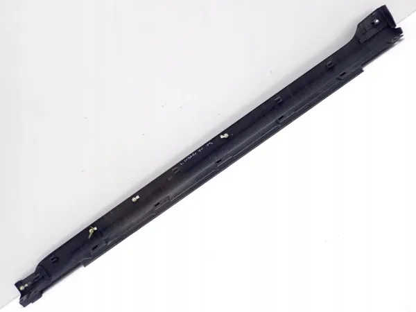 OEM C10010054 Oikea kynnyssuoja Subaru XV:lle image 9