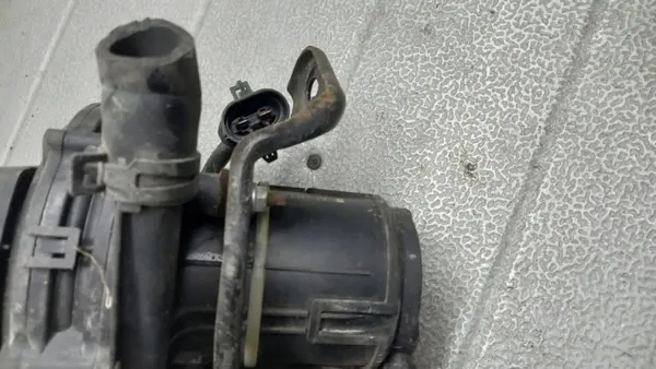 Pompe à air secondaire OEM 01 pour Opel Vectra B 1.6 image 5
