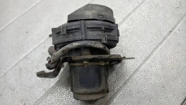 Pompe à air secondaire OEM 01 pour Opel Vectra B 1.6 image 6
