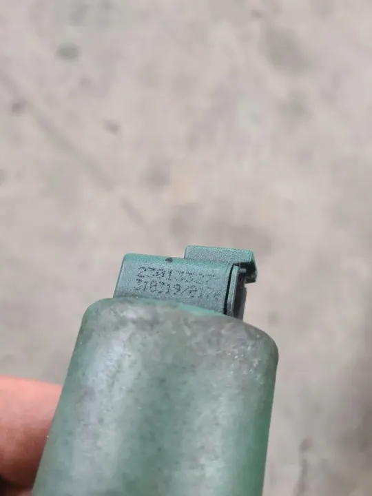 Ölfilter-Basisventil OEM 23013327 für Renault Volvo image 4