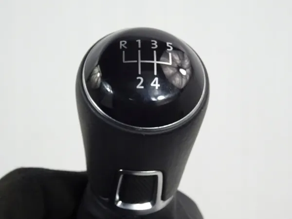 Pomo palanca VW Polo 2G OEM 2G1711113B 2017- image 7