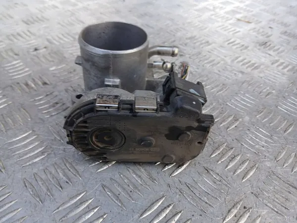 Hyundai i30 III 17- Drosselklappe 35100-03700 image 2