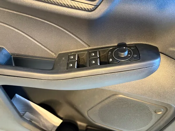 Ford Kuga MK3 ST-Line Linker Voorzijde Bekleding OEM MV4B-S23943-JF image 3