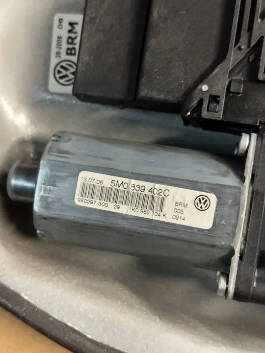 OEM 5M0839402C 1K0959794E Regulador Ventana Trasera Derecha image 3