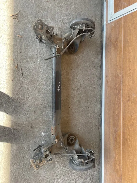 Poutre suspension arrière OEM 5645644 pour Fiat Bravo II image 2