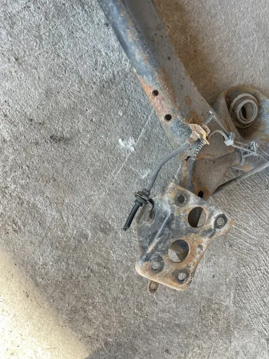 Poutre suspension arrière OEM 5645644 pour Fiat Bravo II image 10