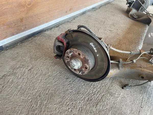Poutre suspension arrière OEM 5645644 pour Fiat Bravo II image 4