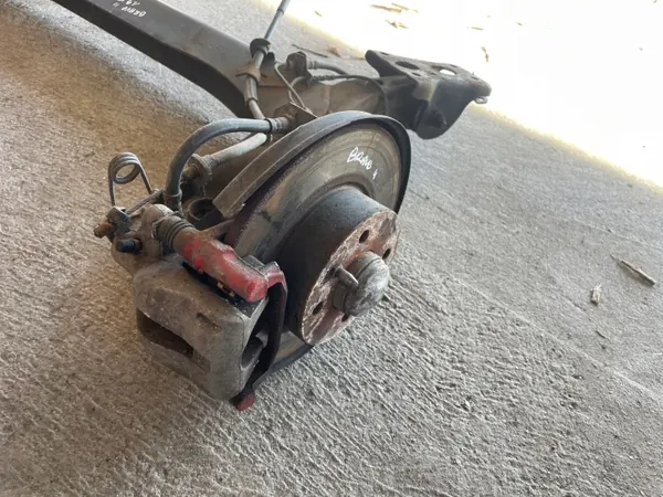 Poutre suspension arrière OEM 5645644 pour Fiat Bravo II image 5