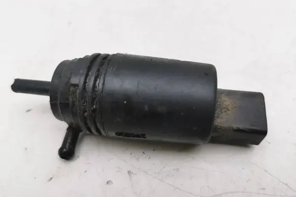 Ruitensproeierpomp BMW 5 (E39) 2.5L Diesel image 5