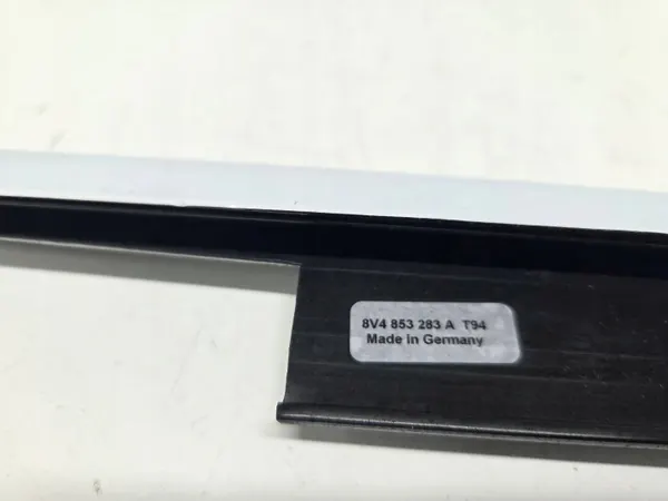 Junta de ventana Audi RS3 OEM 8V4853283A Lado izquierdo image 3