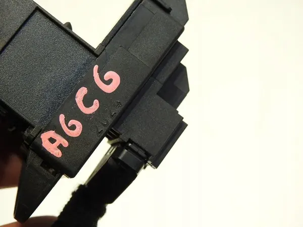 Botón de Freno de Mano Audi A6 C6 4F1927225 PA6-GF30 image 2