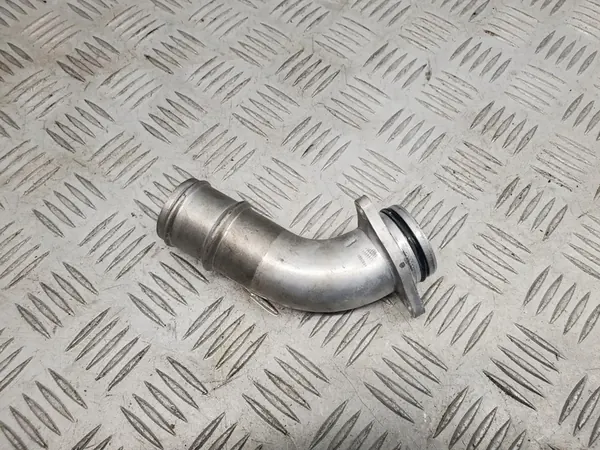 Audi Q7 4M Vesijäähdytyslinjat 06M121137AF image 5