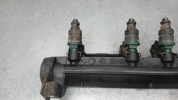OEM 06A133317A Ruiskutusputki Audi A3 8L 1.6B 00-03 image 3