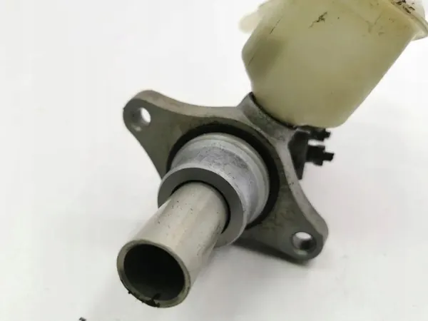 Cylindre de frein OEM 03350887541 pour Toyota Yaris 2008 image 3