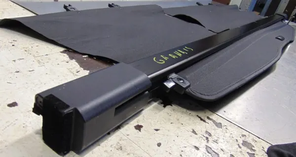 Estore de bagageira Mitsubishi Grandis OEM M6GGGYLEU1 image 4