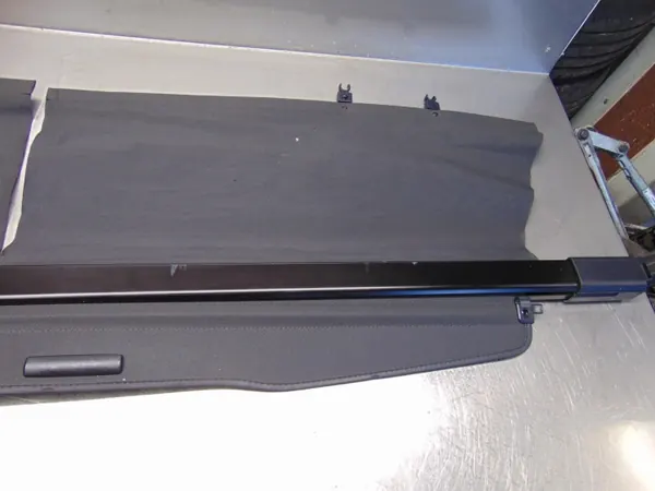 Estore de bagageira Mitsubishi Grandis OEM M6GGGYLEU1 image 9