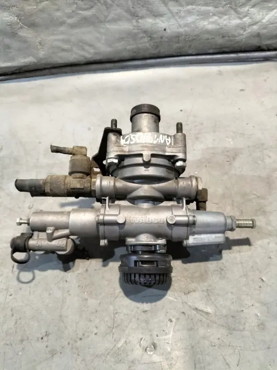 WABCO Bremskraftkorrektor OEM 1518973 - Gebraucht image 3