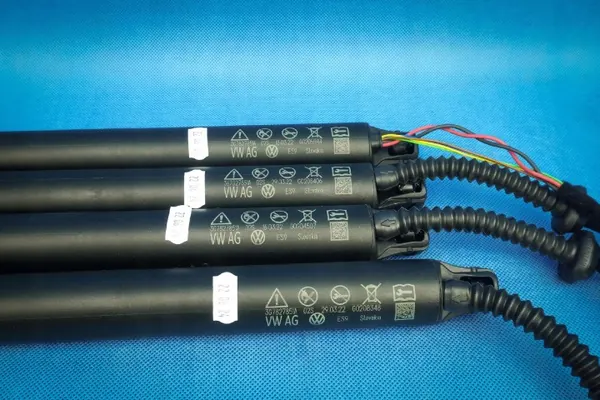 Elmotor baklucka OEM 3G7827851A Arteon SB image 5